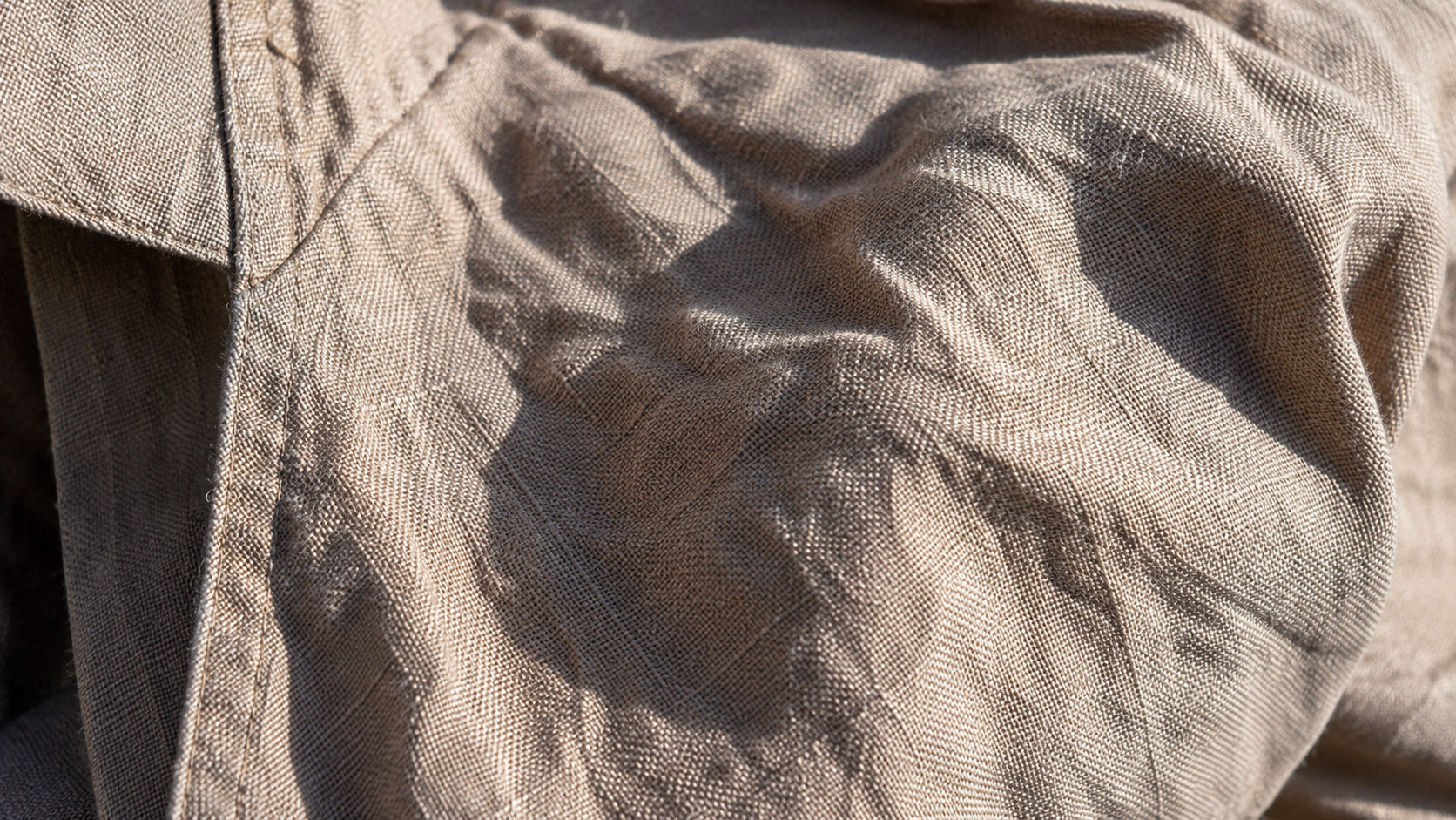 Photo-Realism Calibration of Heavy Linen Fabric: Building Camera-Grade Texture Without Generic AI Aesthetics